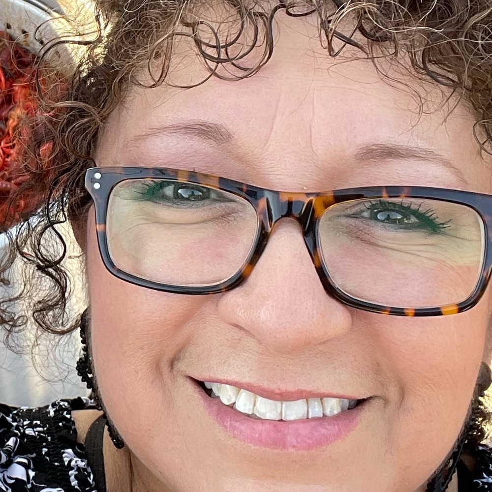 Meet your Posher, Sandra